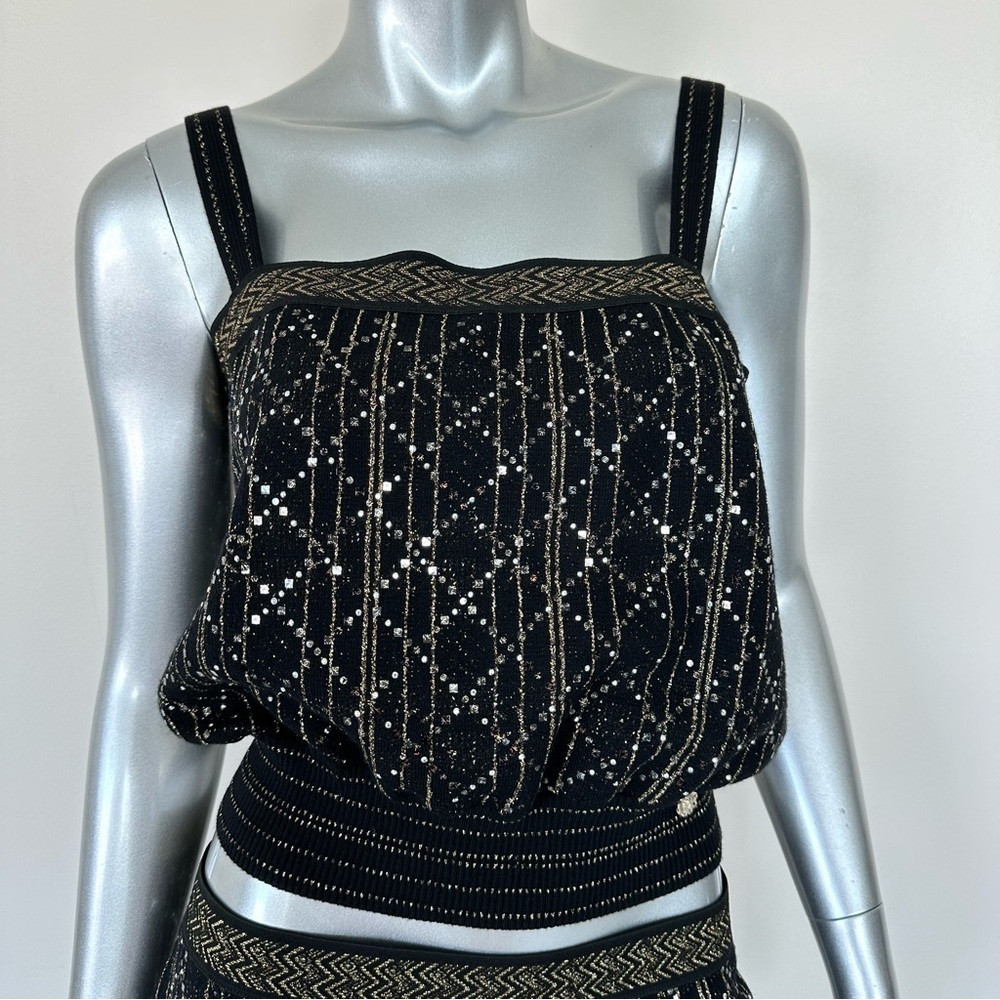 NWT!!! CHANEL women wool tank top size 42FR or M Retail 2400$